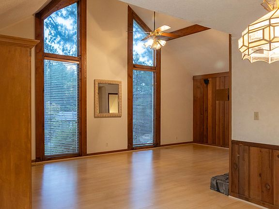 2nd image of 2220 Rockland Dr