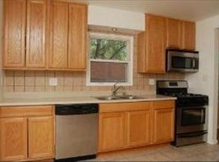 110 S Midland Ave, Mundelein, IL