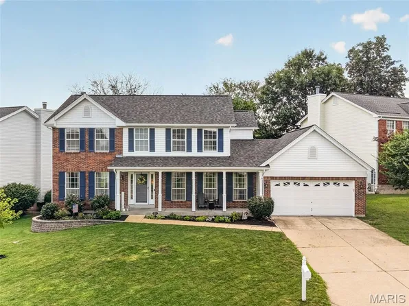 217 Country Hollow Ct, Saint Charles, MO 63304