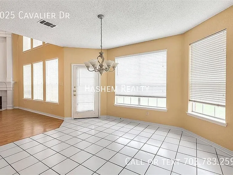 8025 Cavalier Dr — Photo 8
