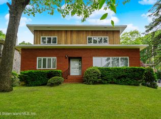 60 Cedar Ter, Staten Island, NY 10304