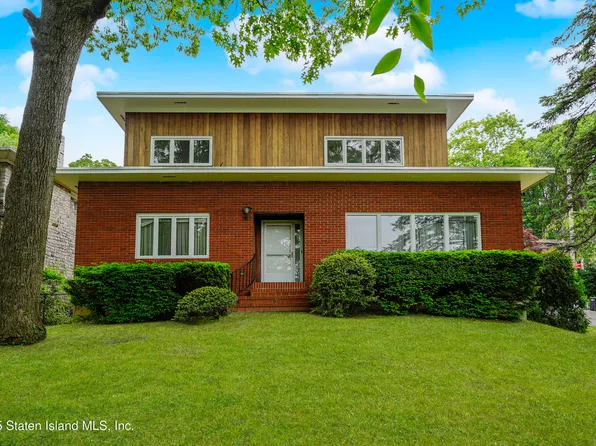 60 Cedar Ter, Staten Island, NY 10304