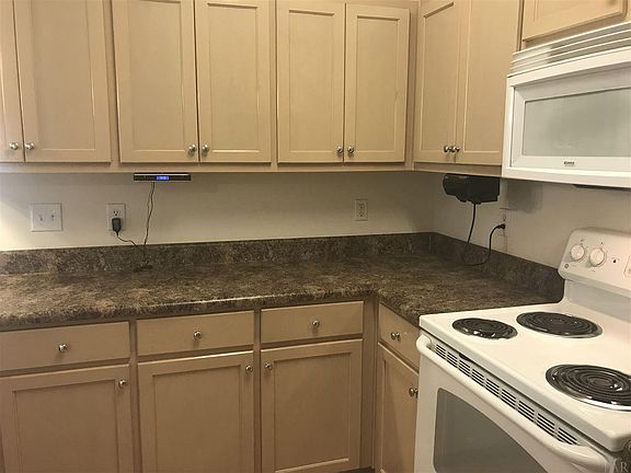 5th image of 4936 Genevive Ct