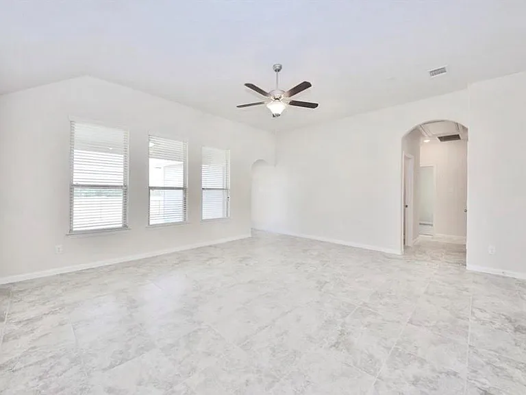 1225 Homer Ln — Photo 10
