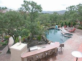 5207 Oakridge Dr, Fairfield, CA 94534