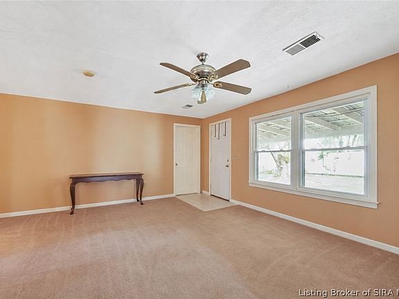 3rd image of 1609 Raleigh Drive
