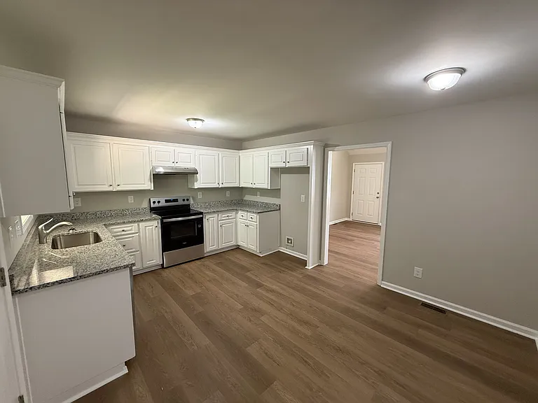 288 Augustine Dr — Photo 19