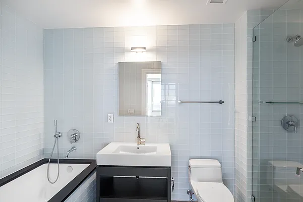 Rented by Platinum Forbes Global Properties | media 4