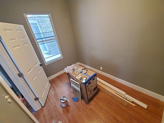 5th image of 4547 S Hermitage Ave #1R