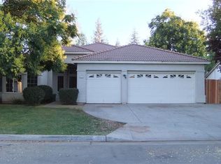 1625 E Waterford Ave, Fresno, CA