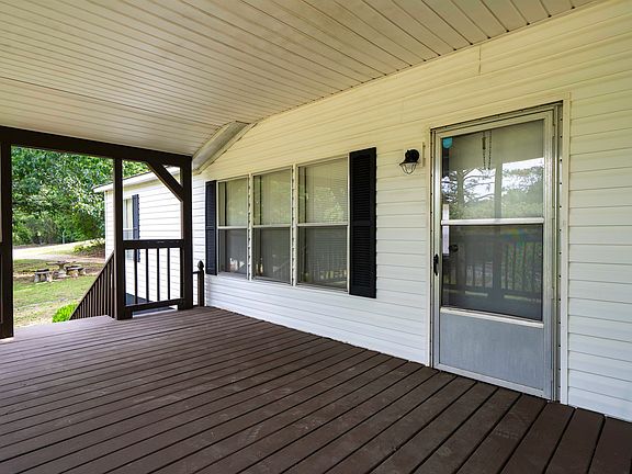 4th image of 645 Dailey Cir