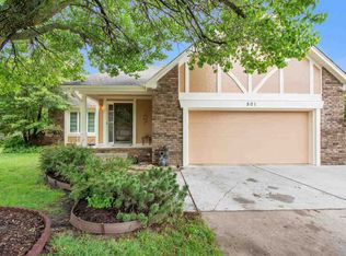 801 S Honeybrook Ln, Derby, KS 67037