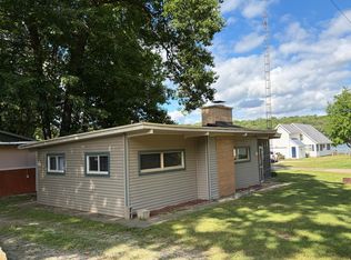 3454 George Dr, Hillsdale, MI 49242