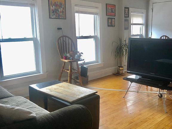 2nd image of 1830 W 17th St #10495817