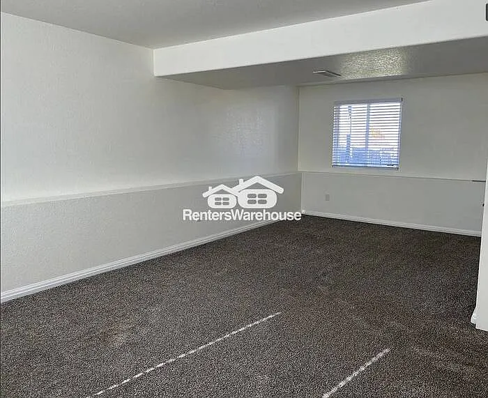 305 Warwick St — Photo 15