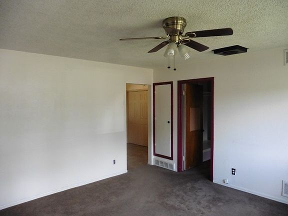 2nd image of 3108 E Marshall Ave