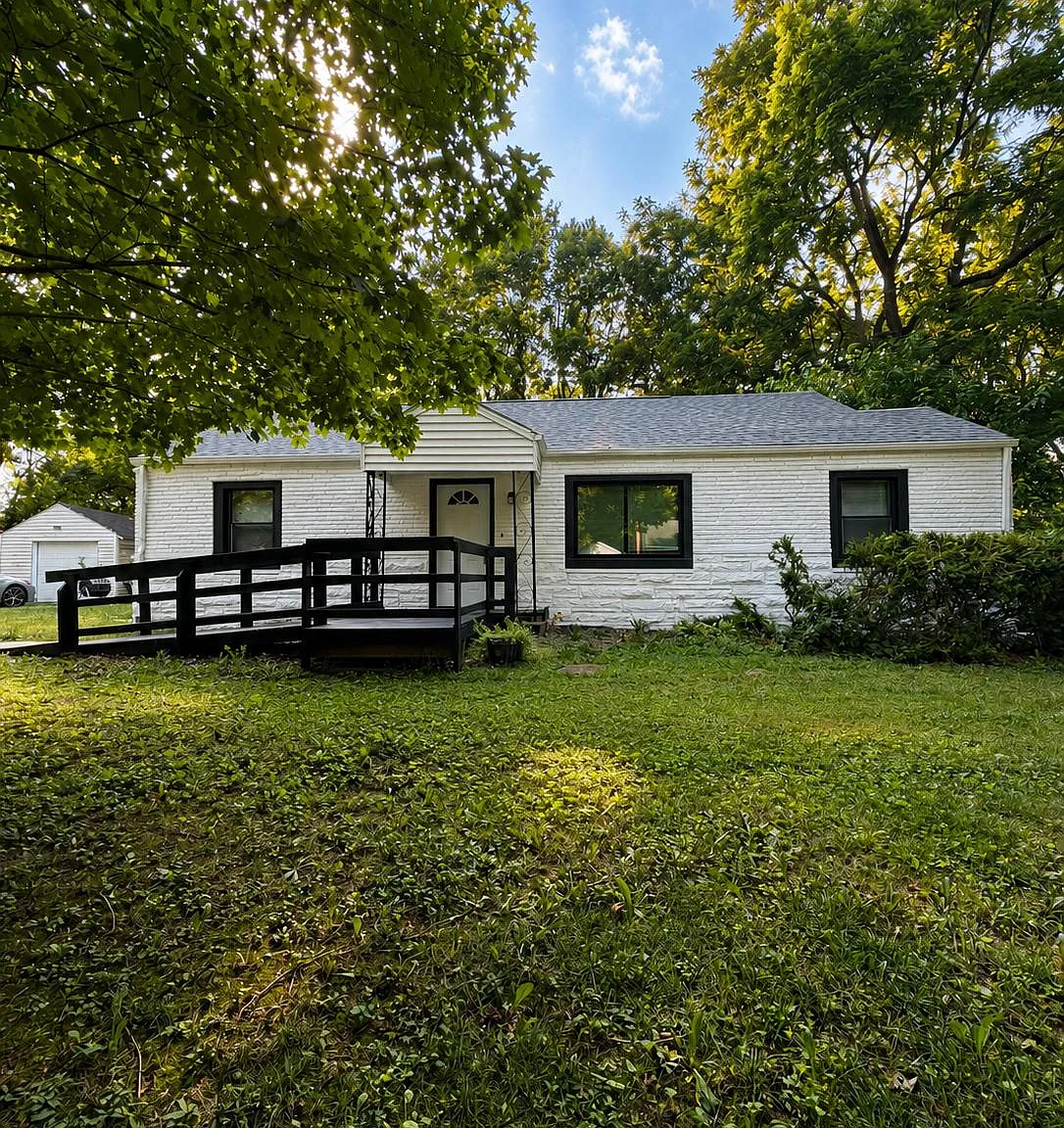 4 bed, 2098 sqft, $2,000 — Photo 1