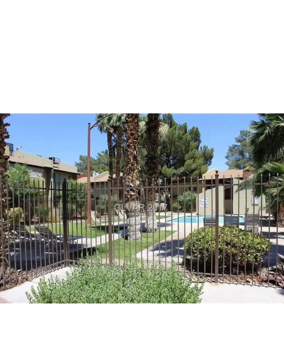 2 bed, 2.5 bath, 1196 sqft, $1,500 — Photo 1