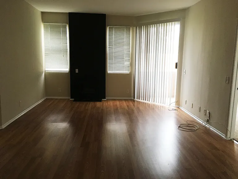 Prime Hollywood & West Hollywood Location — Photo 17