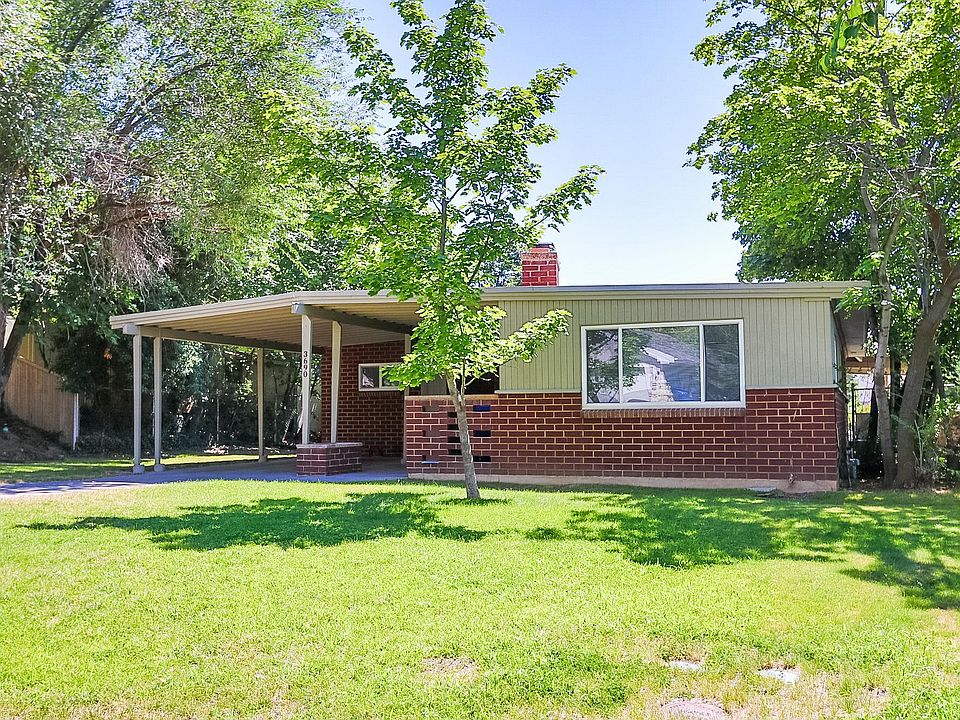 1st image of 3690 E Ceres Dr