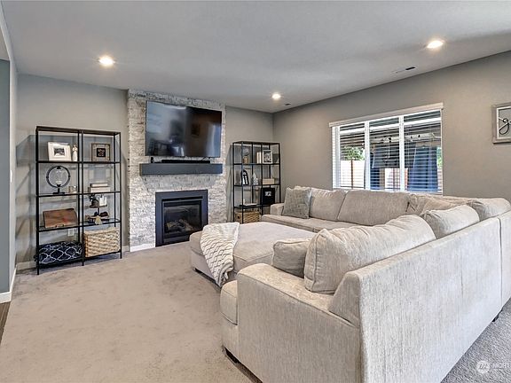 4th image of 8636 54th Street NE
