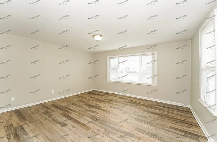 43 Woodrow Ave — Photo 11