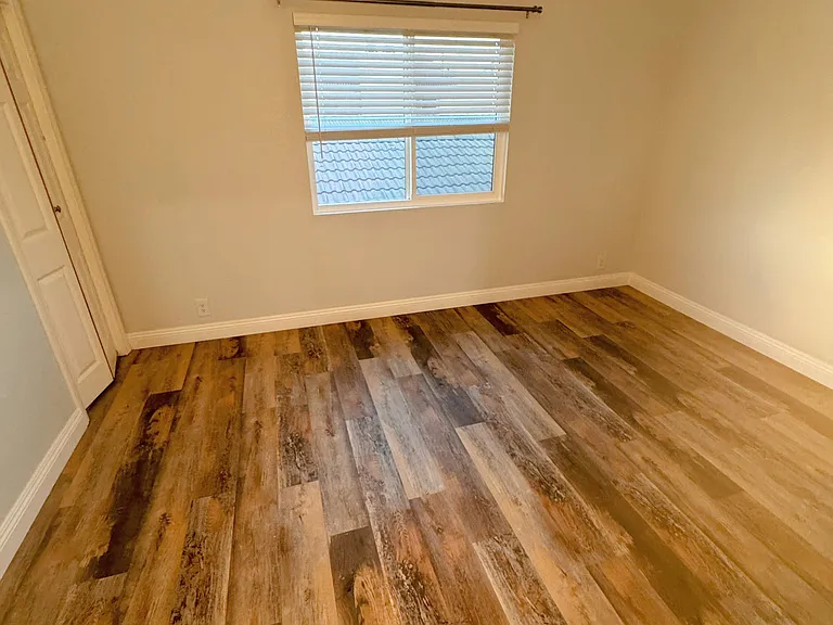 9903 Cedar St #4 — Photo 16
