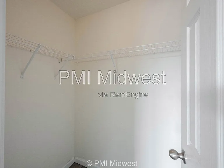 2526 Copper Hill Dr — Photo 28