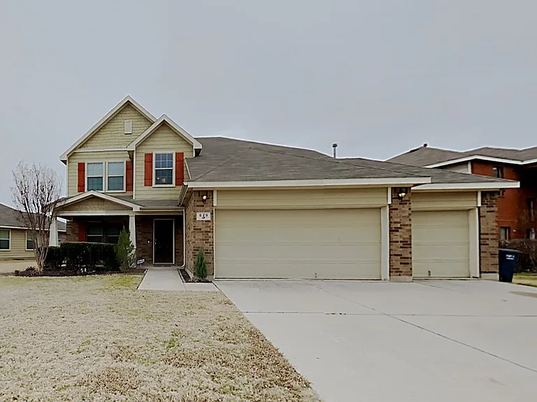 629 Saddleway Dr — Photo 1