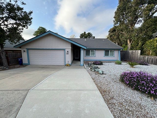 1st image of 398 Corrida Dr