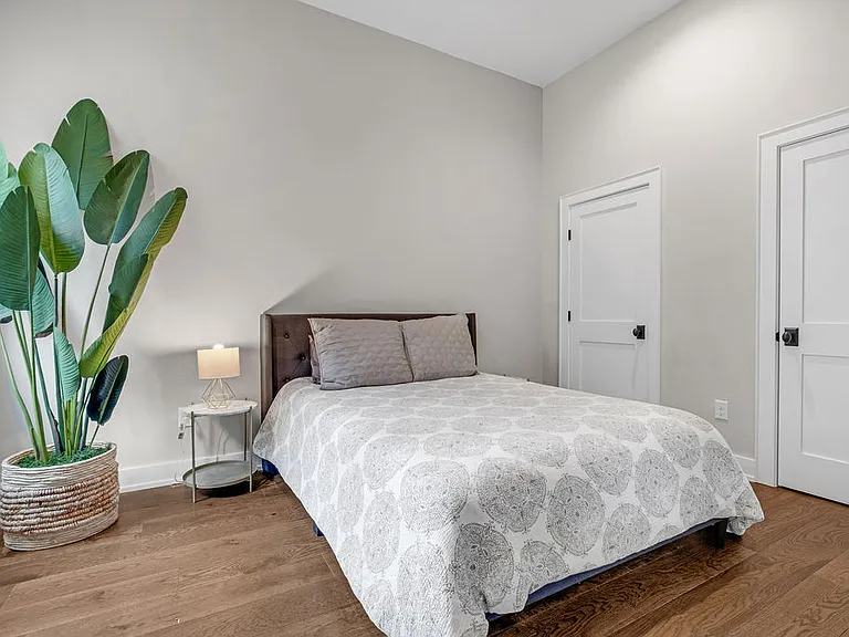 213 Taylor St #5 — Photo 8