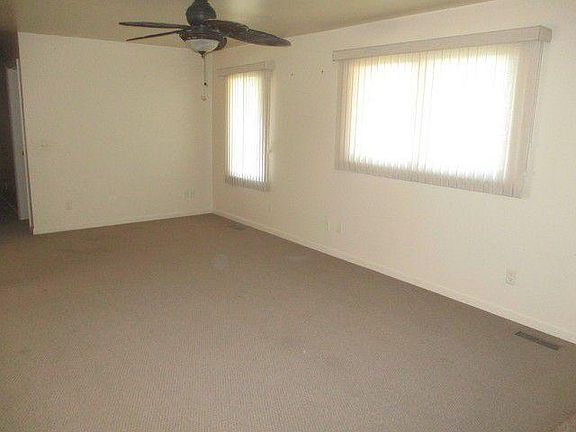 5th image of 504 Southland Circle Dr