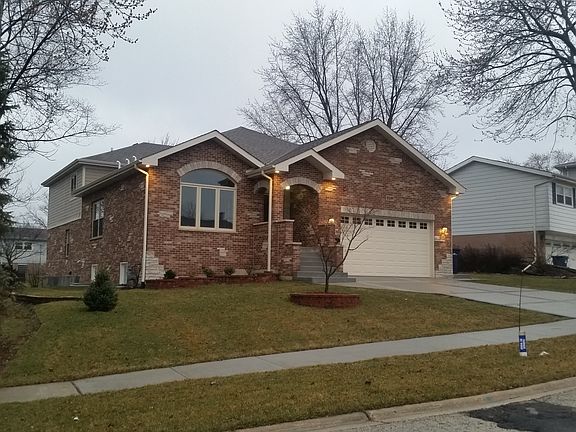 3rd image of 9109 Barberry Ln