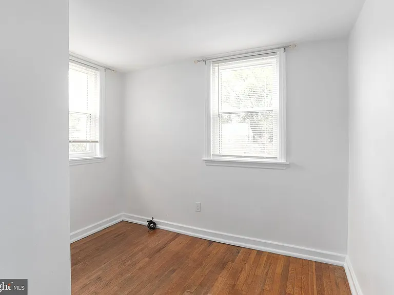 8 Marvilo Ave — Photo 13