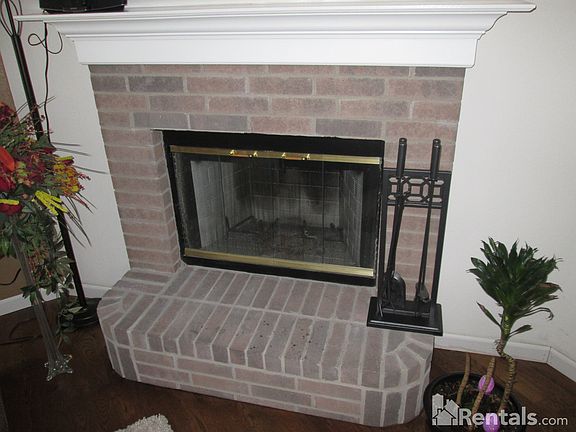 5th image of 6919 Meadow Bend Dr