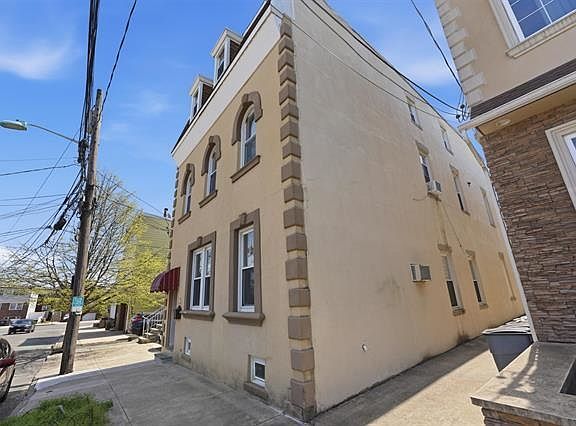 2nd image of 82 E 26th St