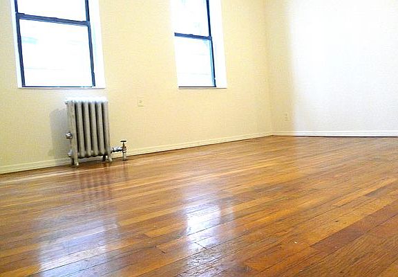 2nd image of 34-20 32nd St #8G
