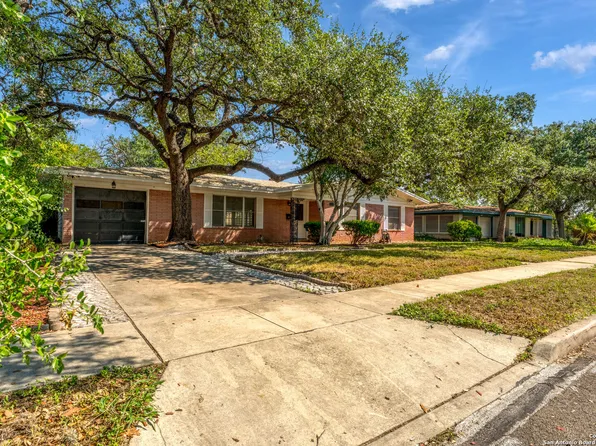 543 Freiling, San Antonio, TX 78213