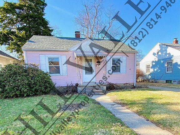 2nd image of 144 N Fruitridge Ave