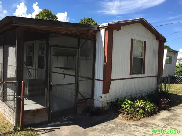 360 Lafitte Ct, Merritt Island, FL 32953
