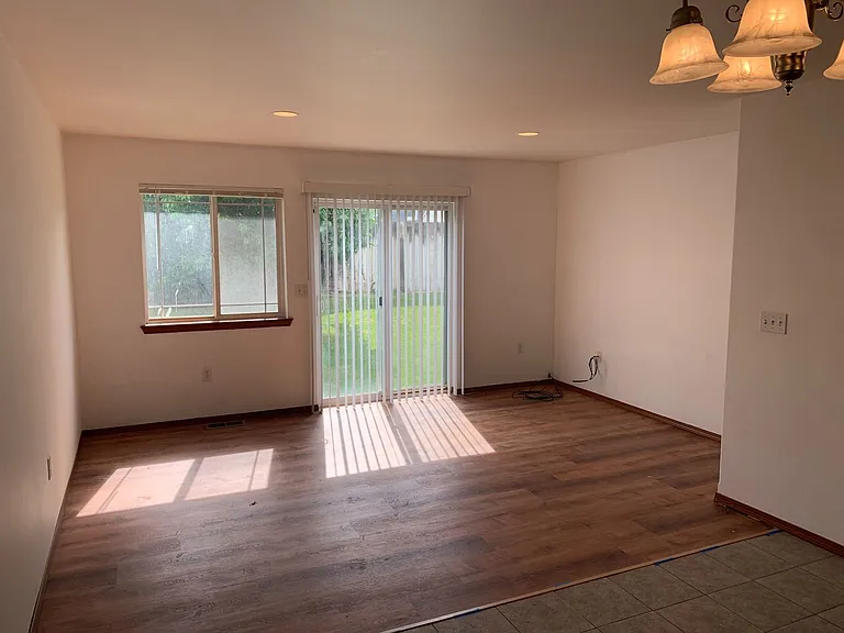 1013 N Pierce Dr — Photo 8