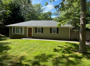 70 Sally Ln, Ridge, NY 11961