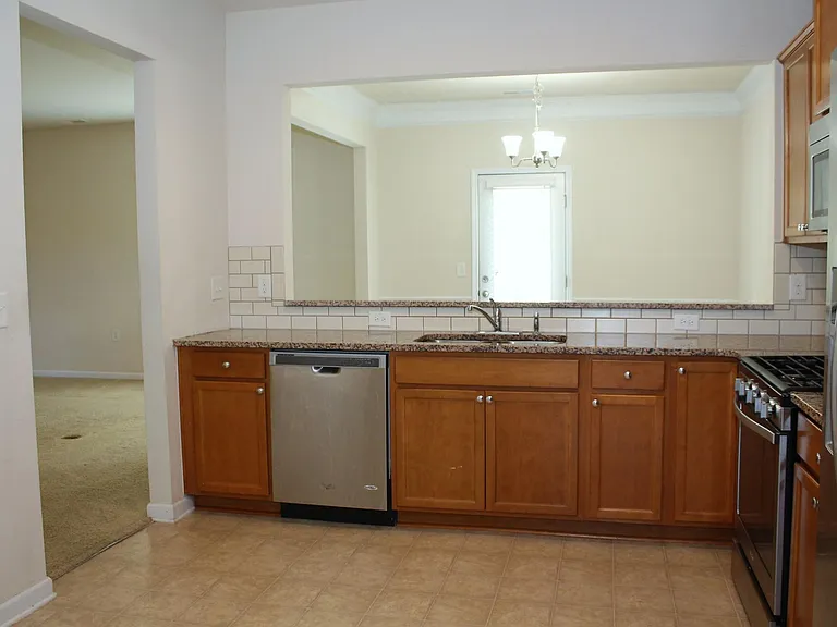 421 Chanson Dr — Photo 3