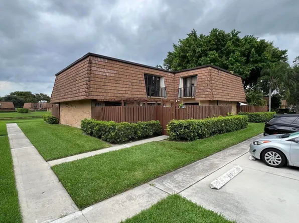 2803 28th Lane #106c, Greenacres, FL 33463