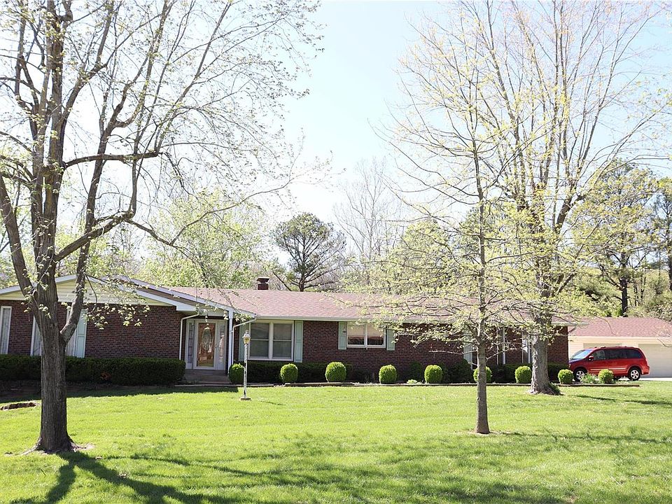 1st image of 5 Crestview Est