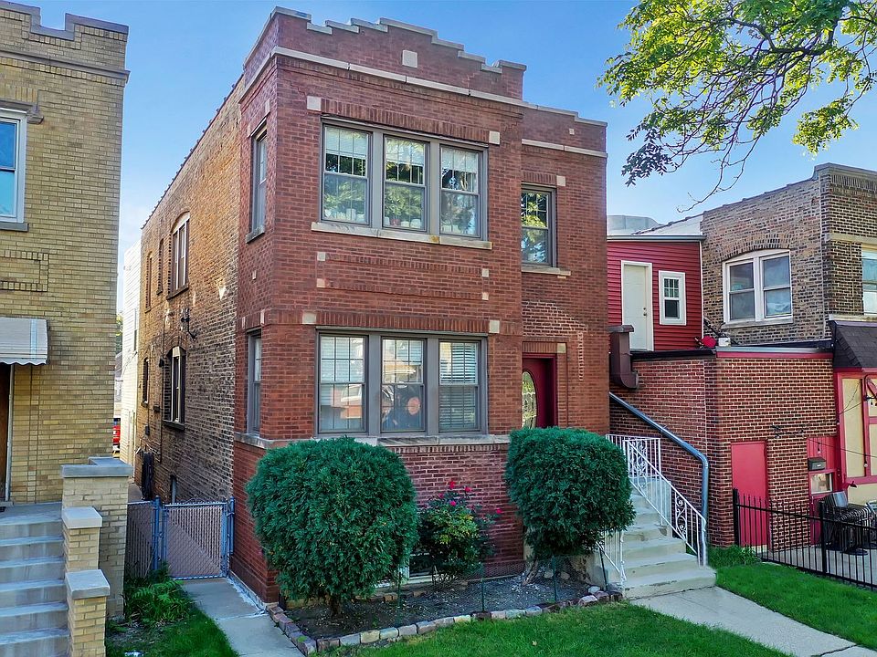 1st image of 3605 N St Louis Ave