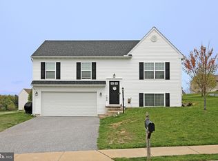 195 Bryn Way, Mount Wolf, PA 17347