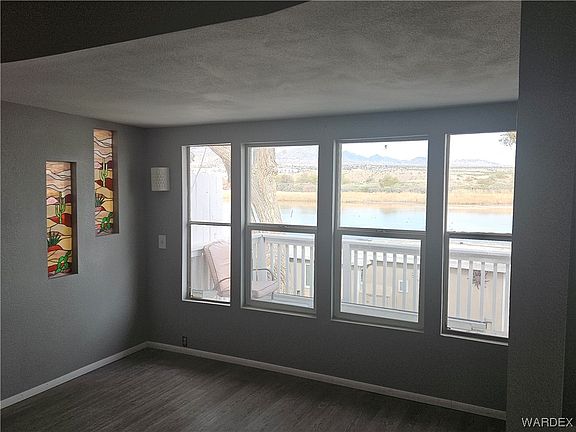 5th image of 1151 Riverfront #9