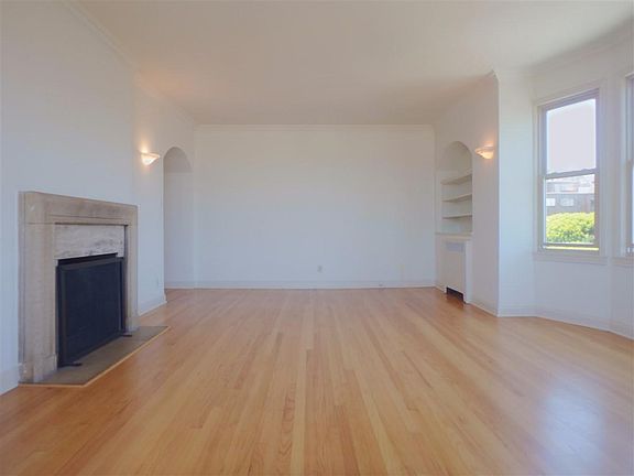 4th image of 2090 Broadway St APT 402