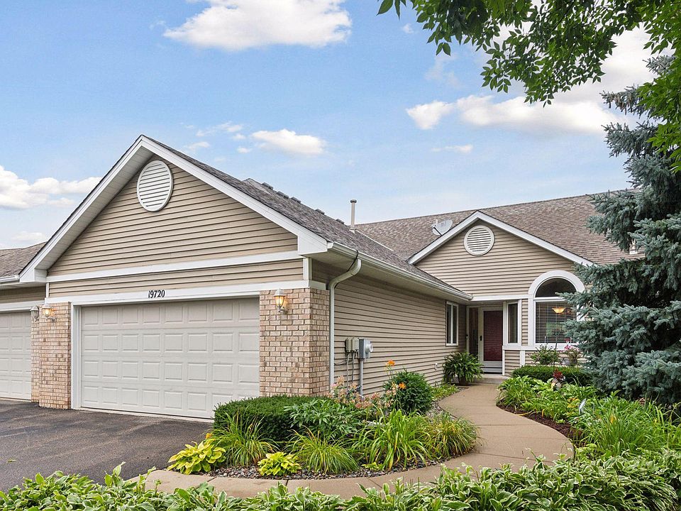 1st image of 19720 Waterford Ct
